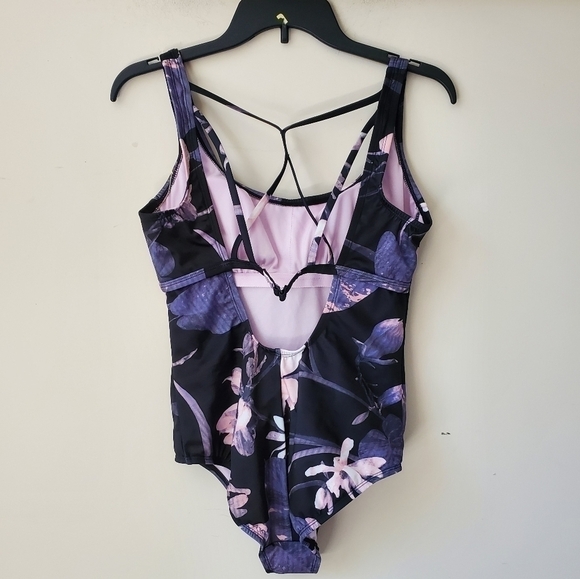 All In Motion cross back floral 1 piece swim suit - Picture 4 of 7